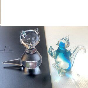 2 Cute Vntg ART GLASS CAT Figurines ⚡️ Signed Lyn '78 Sculpture + Blue / Clear